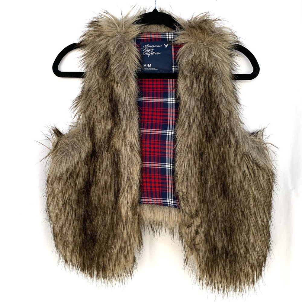 American Eagle Outfitters Faux Fur Vest Size Medium